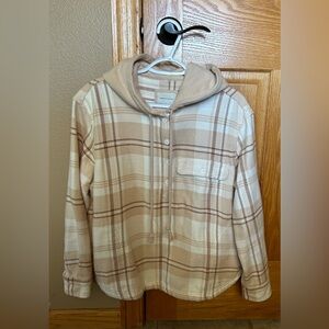 American Eagle flannel, hooded top with pockets, size Small.